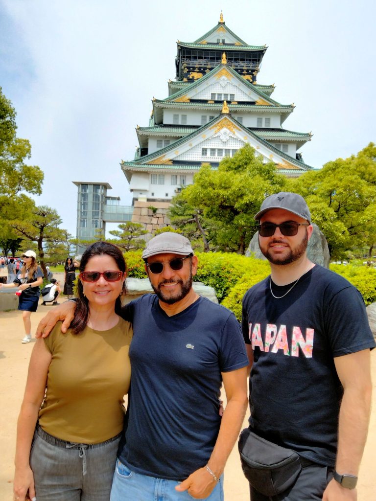 Osaka in Half a Day: Osaka Castle & Kuromon Market / Dotonbori