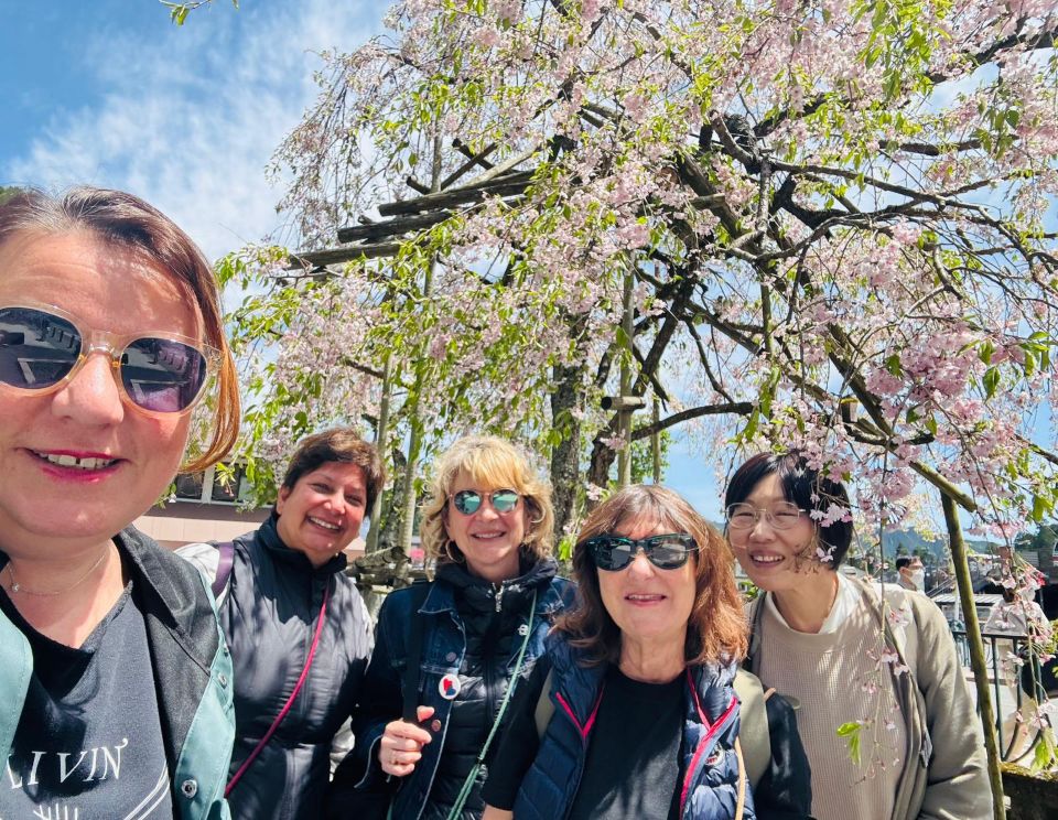 Wakayama in Half a Day: Stay at Restaurant Hachiyo & Koyasan