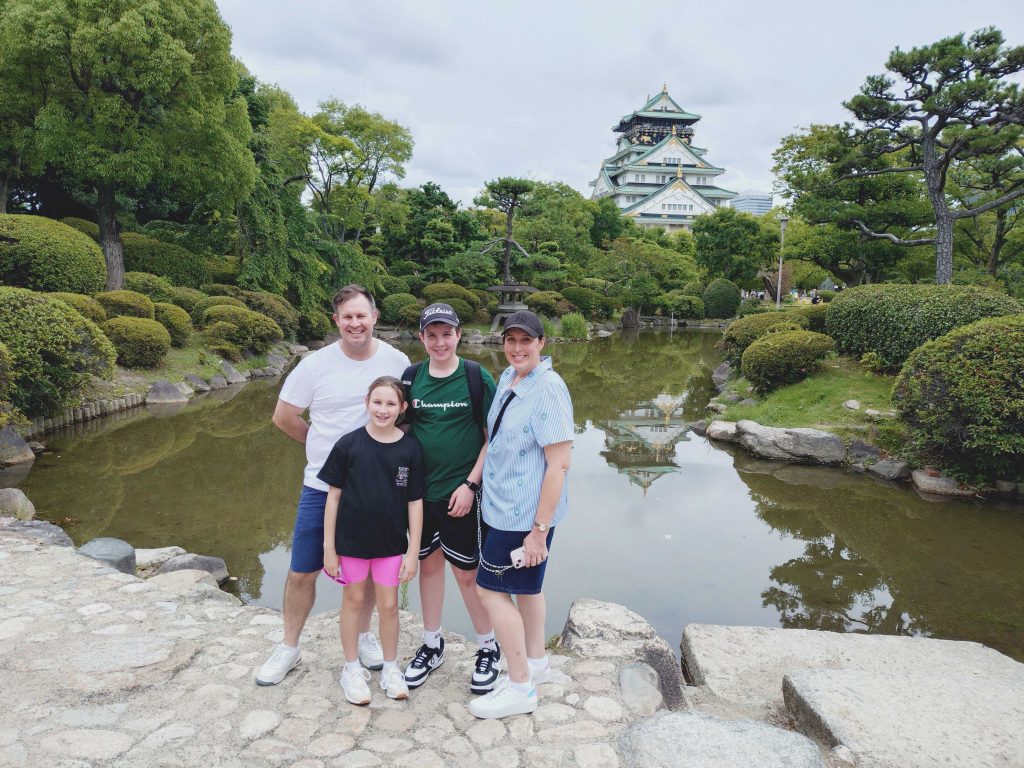 Osaka in One Day: @Osaka Castle (exterior only) & @Dotonbori