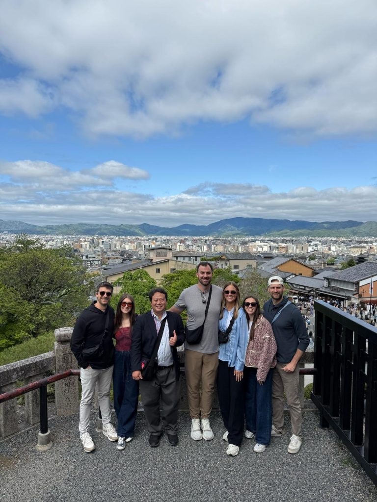 Kyoto: 41 Walk to subway station & Kiyomizu-dera Temple