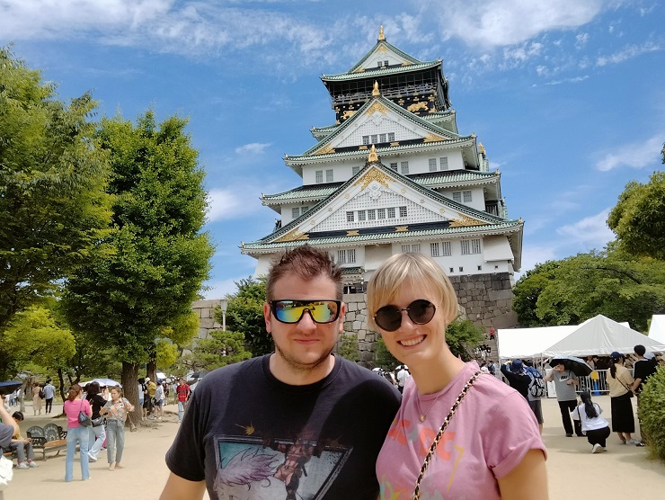 Osaka in Half a Day: Hokoku Shrine　Stay & Kuromon Market　Stay