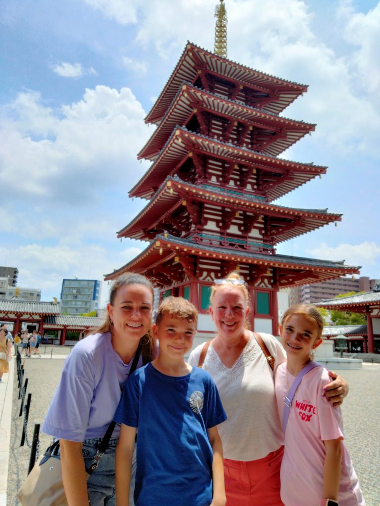 Osaka in One Day: Hotel to Kuromon Market & Sumiyoshi Taisha