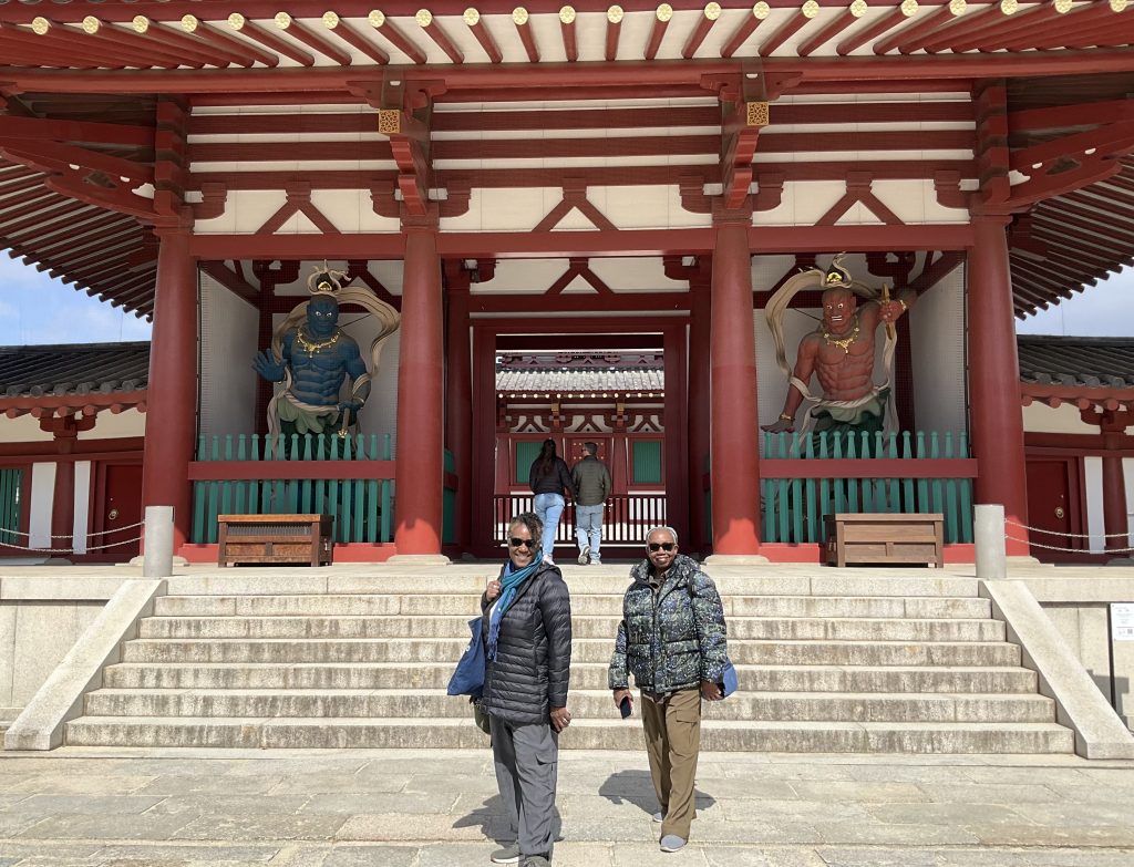 Osaka in Half a Day: @ Shitennoji Temple
