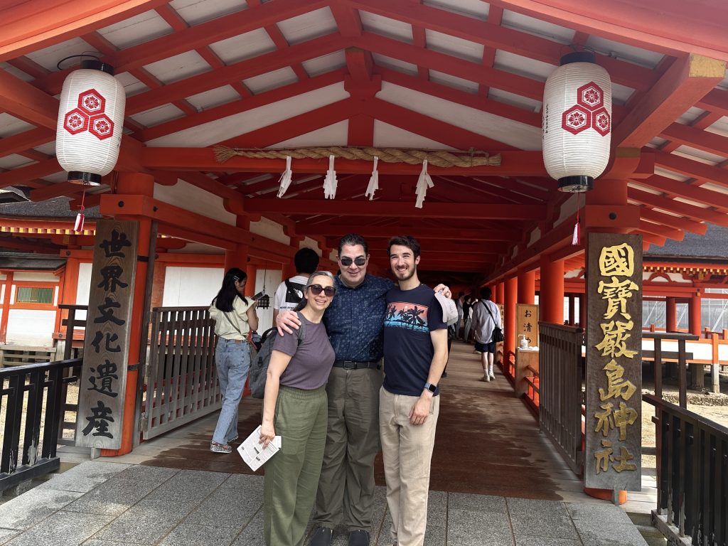 Hiroshima & Miyajima in 1 Day: Private Tour