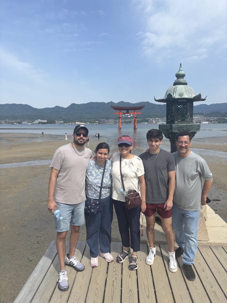 Hiroshima in One Day: Miyajimaguchi & Atomic Bomb Dome & Peace Park