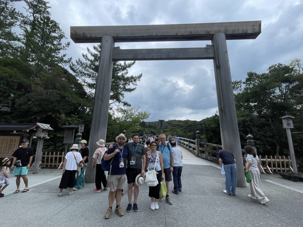 Mie in One Day: JR Iseshi Station & Get on bus at Naikumae