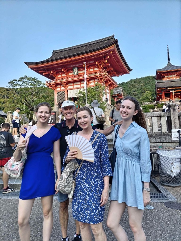 Kyoto in Half a Day: Fushimi Inari Taisha & Shorenin Monzeki
