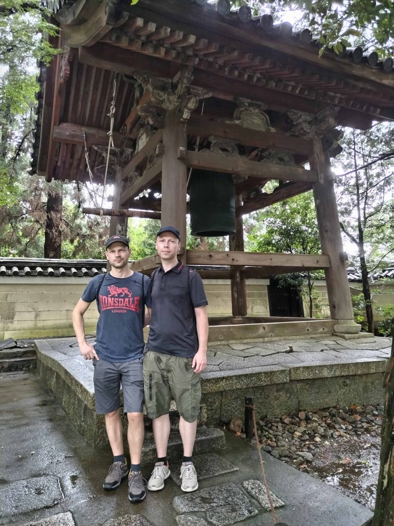 Kyoto in Half a Day: Sanjusangendo & Maruyama Park     Dismissal