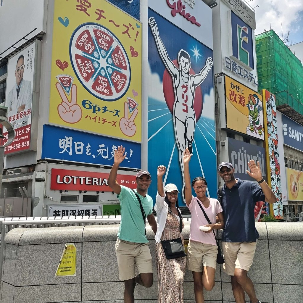 Osaka in Half a Day: Tennoji Park - Shinsekai & Dotonbori