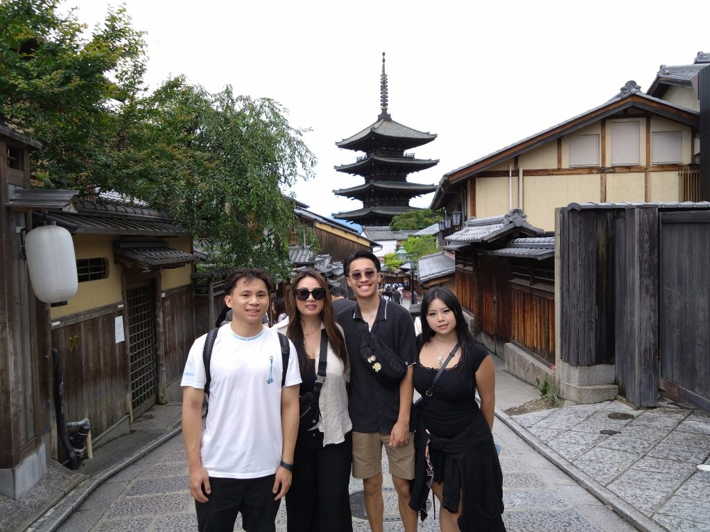 Osaka in One Day: Fushimi Inari Taisha & Arashiyama Bamboo Grove