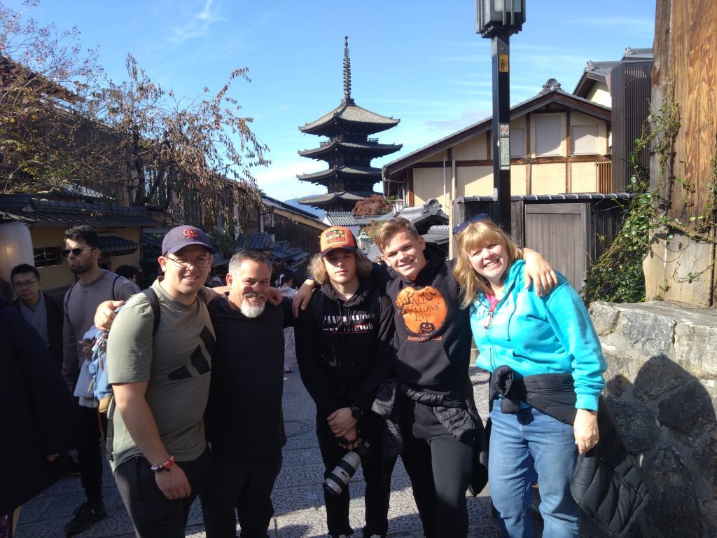 Osaka in One Day: to 11:10     Sanjusangendo & to 15:00    Nishiki