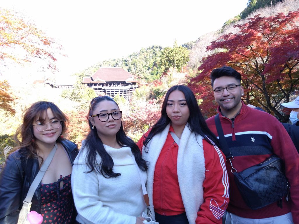 Kyoto: to 11:20       Yasaka Pagoda & to 14:15     Gion