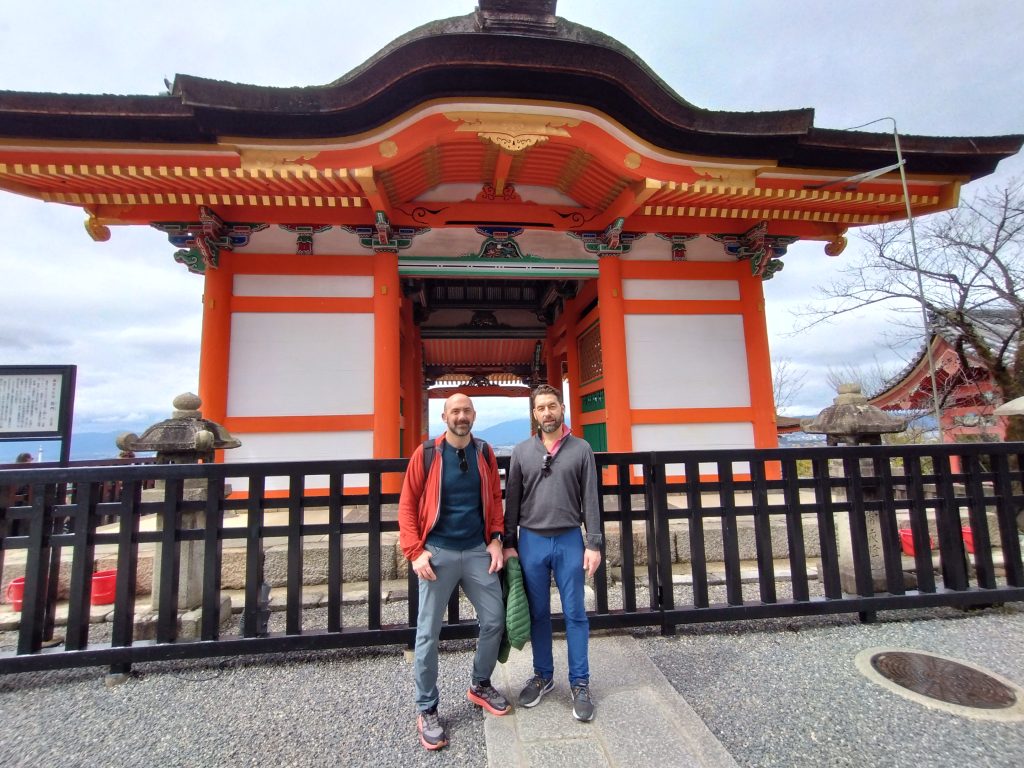 Kyoto: to  11:30    Sanjusangendo & to 15:20   Ryoan-ji Temple