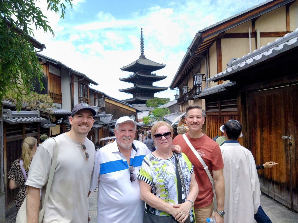 Kyoto in One Day: to 12:30       Gion & to 13:15       Nishiki Market