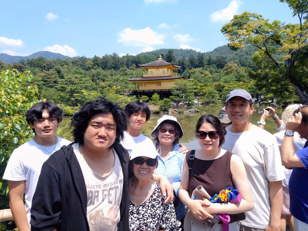 Kyoto: to 09:10     Tenryu-ji Temple & to 14:00     Ginkaku-ji Temple