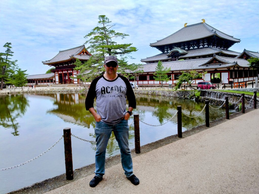 Osaka: to 09:30    Todaiji Temple & to 10:00    Nigatsudo Hall