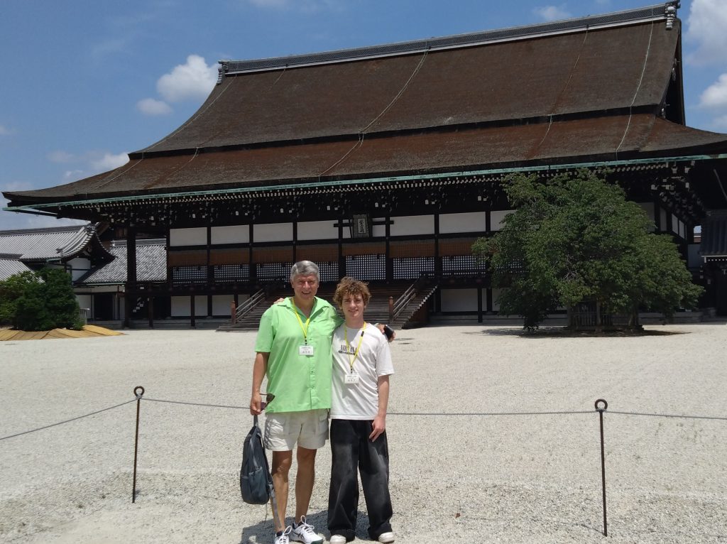Kyoto in One Day: to 10:20    Nijo Castle & to 15:00     Gion