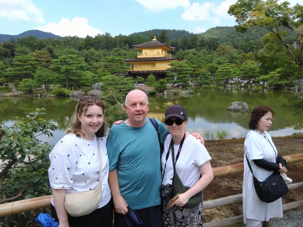 Kyoto: to 10:20   Nijo Castle & to 17:00     Yasaka Pagoda