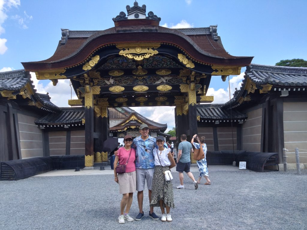 Kyoto in One Day: to 09:30      To-ji & to 11:00      Nijo