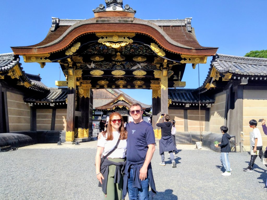 Kyoto: to 11:00        Sanjusangendo & to 14:00        Nijo Castle