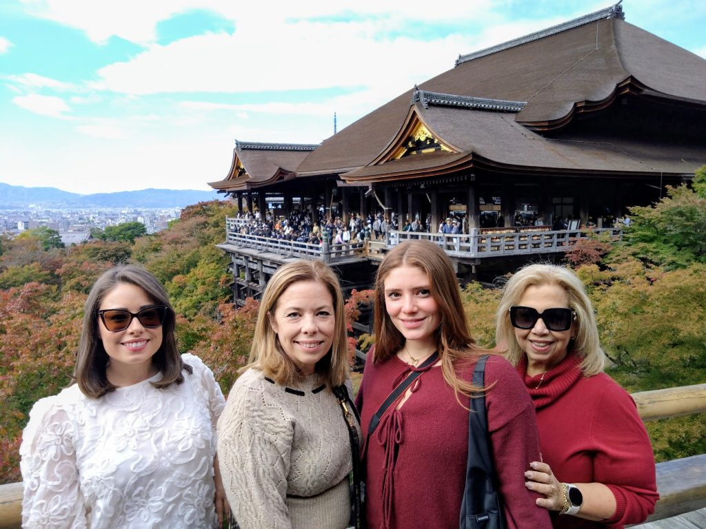 Osaka in One Day: to 13:00   Gion & to 14:00    Nishiki Market