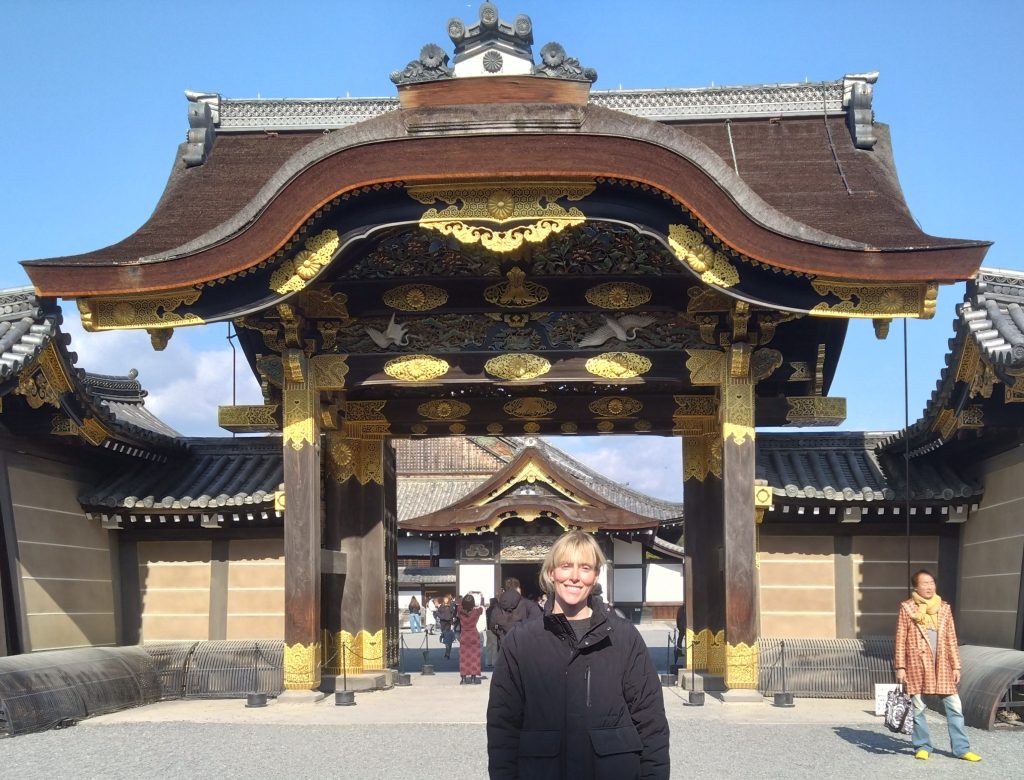 Kyoto in One Day: to 10:50    To-ji & to 15:30    Tenryu-ji