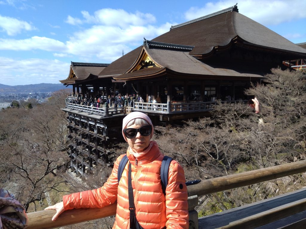 Kyoto in One Day: to 11:30        Gion & Disperse at Pontocho
