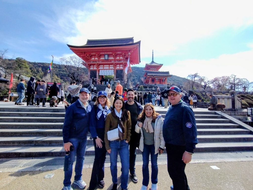 Hyogo in One Day: to 11:40      Gion & to 12:45      Kinkaku-ji
