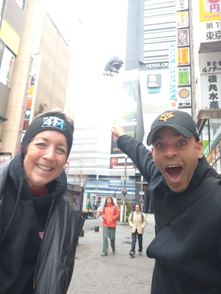 Tokyo in One Day: 1. GOTOKUJI-Temple & see off at the Tokyo Station