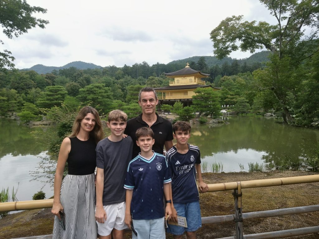 Kyoto: to 09:50  Kiyomizu-dera Temple & to 13:10   Lunch at Sushiro
