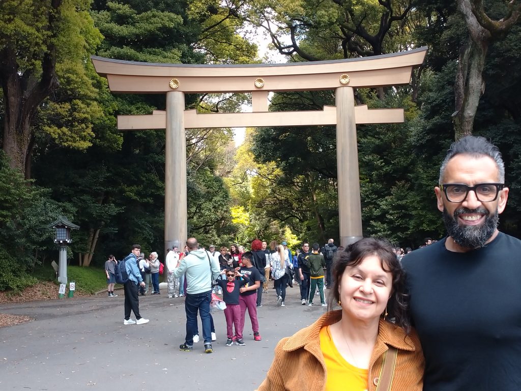Tokyo in Half a Day: 1. SHINJUKU Golden-gai & 4. THE IMPERIAL PALACE