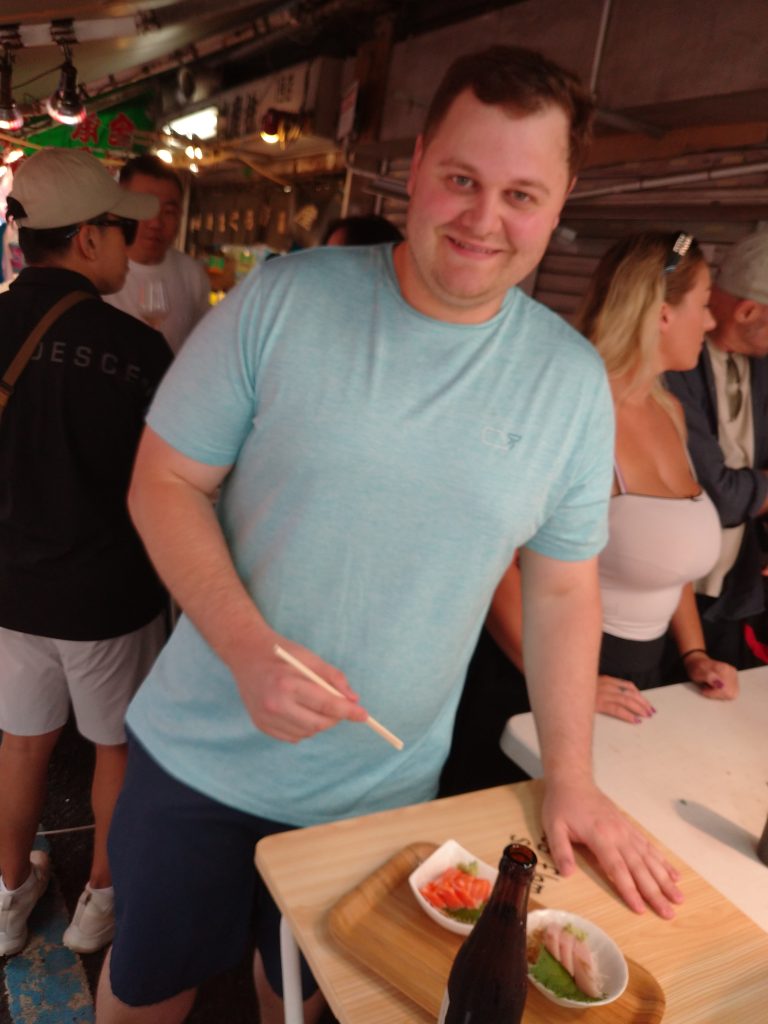 Tokyo in Half a Day: 1 TSUKIJI Outer Market & see off at Marubiru