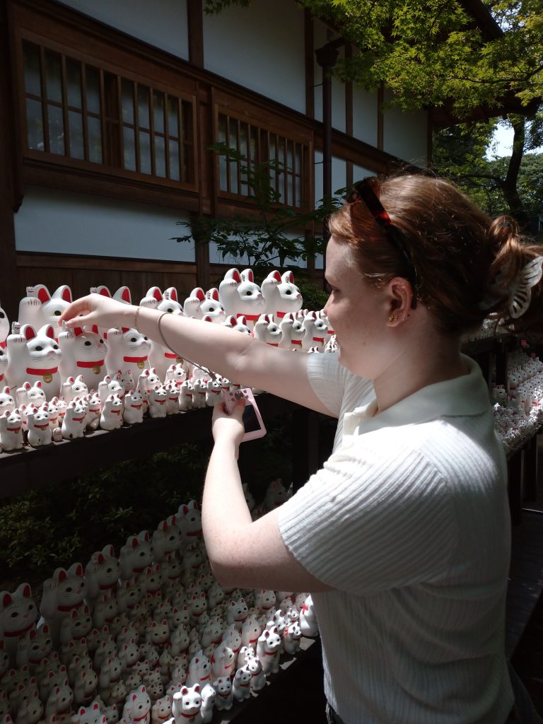 Tokyo in Half a Day: Gotokuji Temple & Kichijoji and Inokashira Park