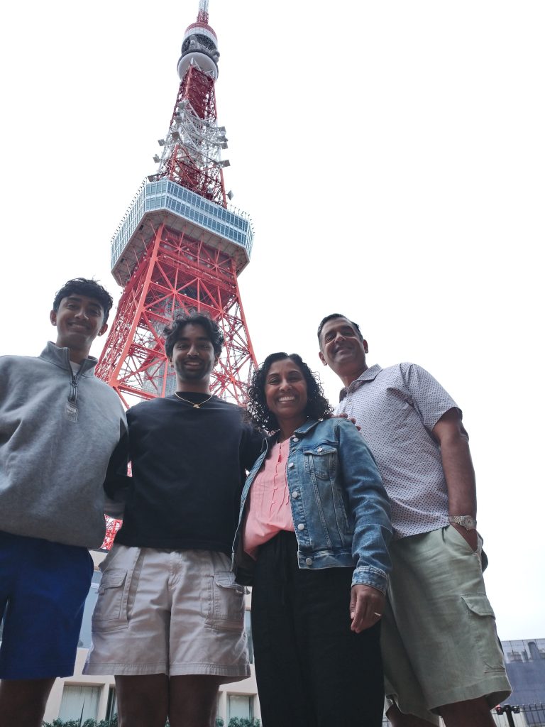 Tokyo in Half a Day: 1 TOKYO TOWER & 3 TOYOSU MARKET