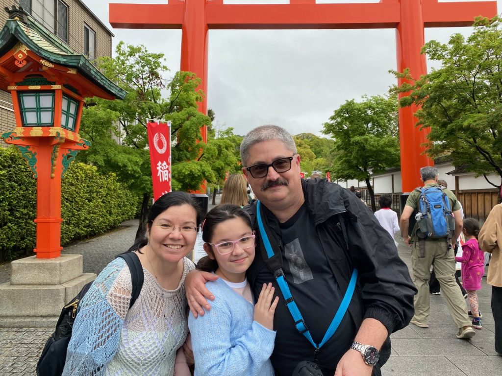 Osaka in One Day: Fushimi Inari Taisha Shrine & Nijo Castle