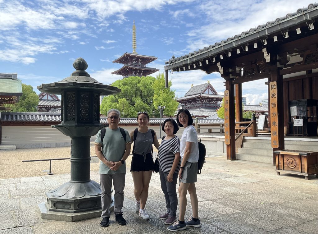 Osaka in Half a Day: @ Osaka Castle & @ Dotonbori