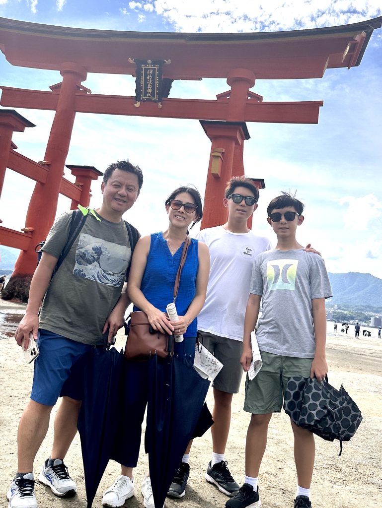 Hiroshima & Miyajima in 1 Day: Private Tour
