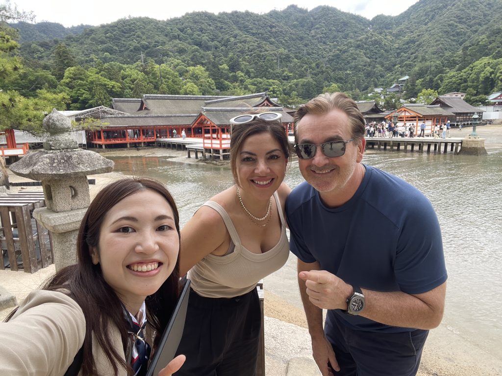 Hiroshima in One Day: Itsukushima Shrine & Atomic Bomb Dome