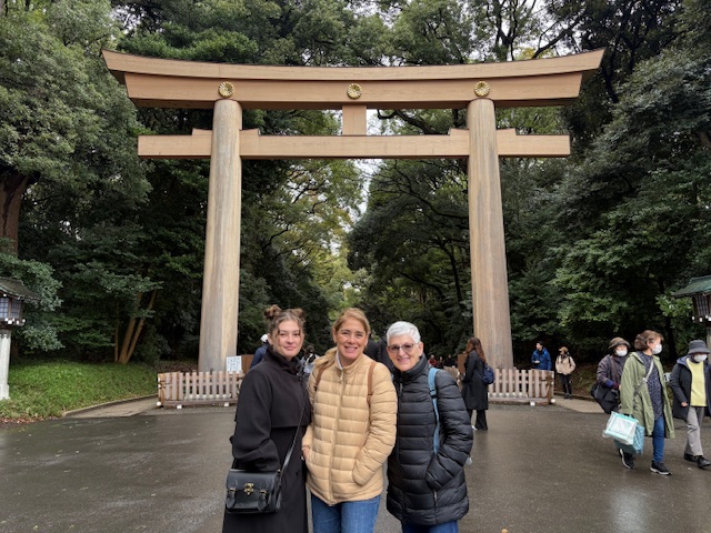 Tokyo in One Day: Meiji Shrine & Shibuya Scramble Crossing