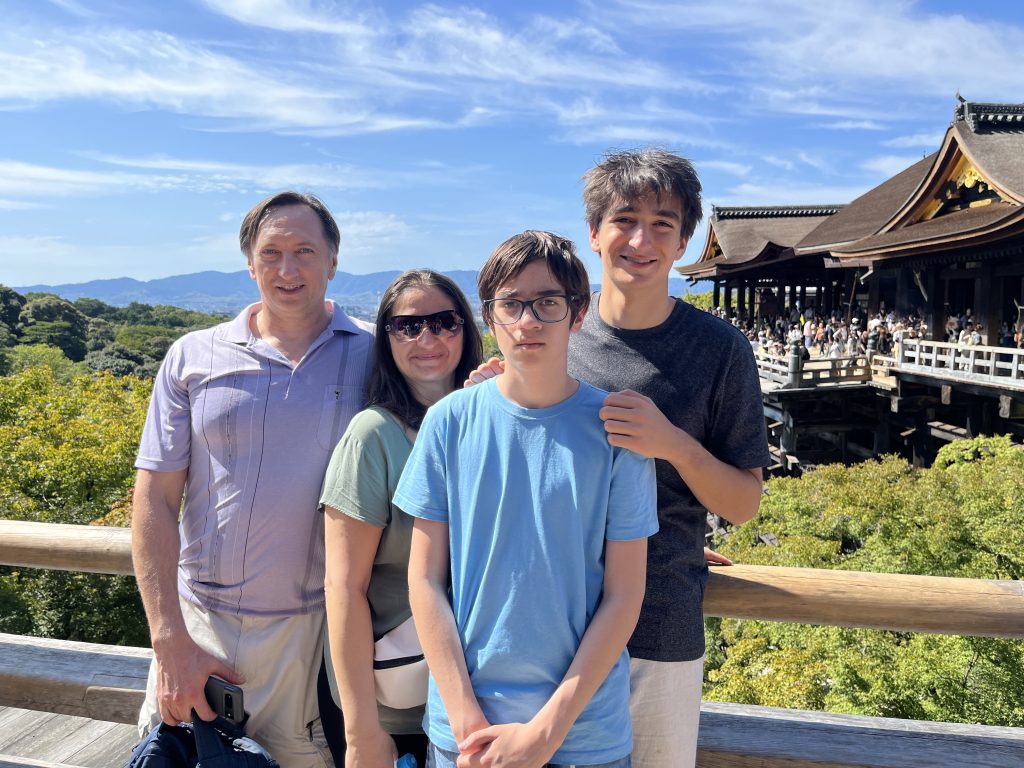 Kyoto in One Day: @ Fushimi Inari Taisha & @ Arashiyama Bamboo Grove