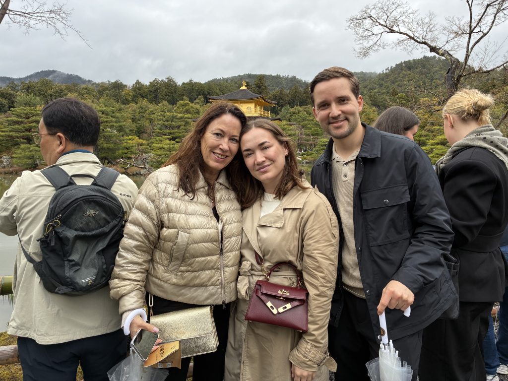 Kyoto in Half a Day: Fushimi Inari & Kinkaku-ji