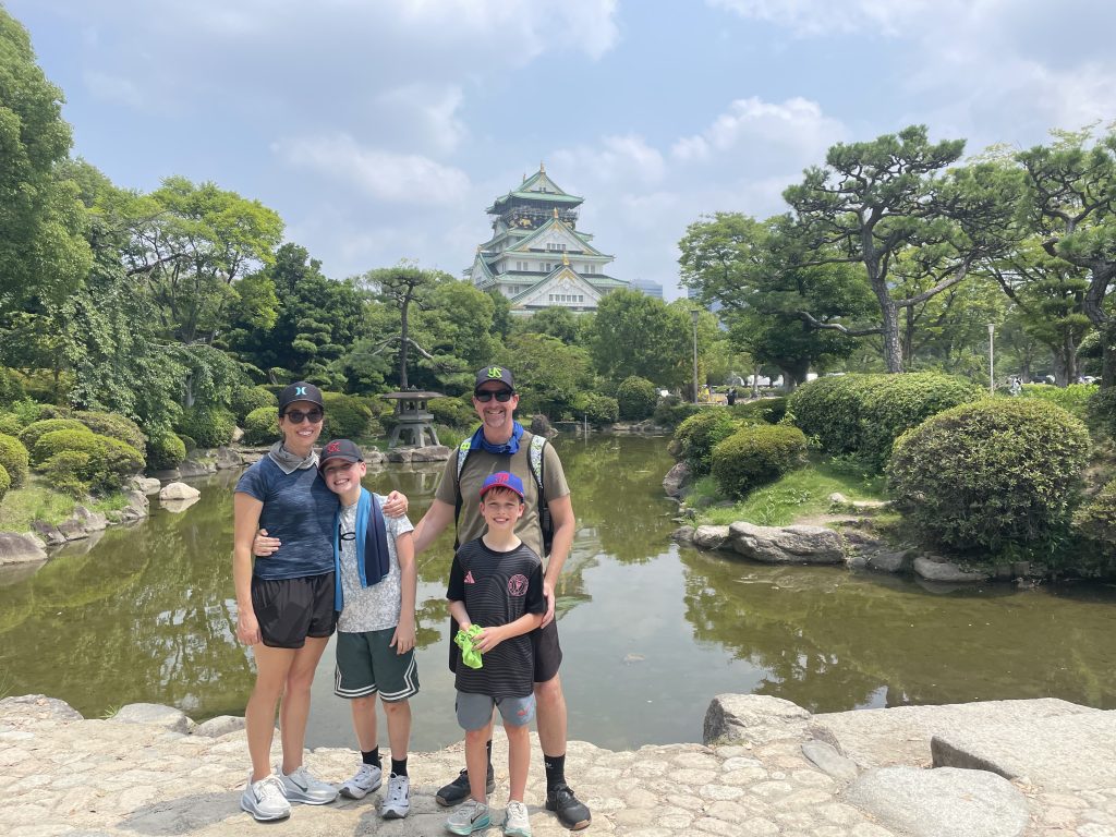 Osaka in Half a Day: Hokoku Shrine & Dotonbori