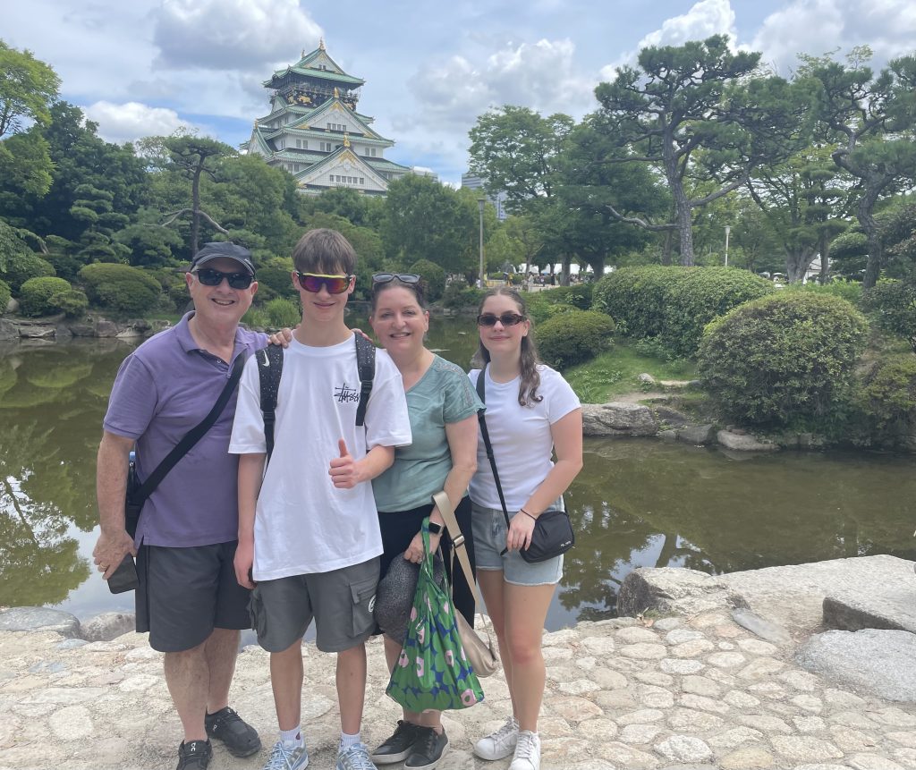 Osaka in Half a Day: Hokoku Shrine & Shinsekai
