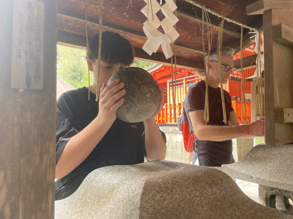 Kyoto in One Day: Fushimi Inari Taisha & Kyoto Imperial Palace