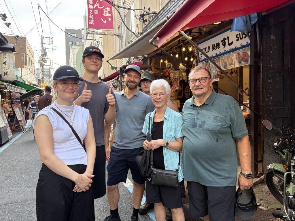 Tsukiji & Toyosu Market Local Food Tour