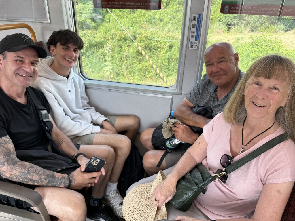 Hiroshima in One Day: Onomichi Station & Hiroshima Station　Disband