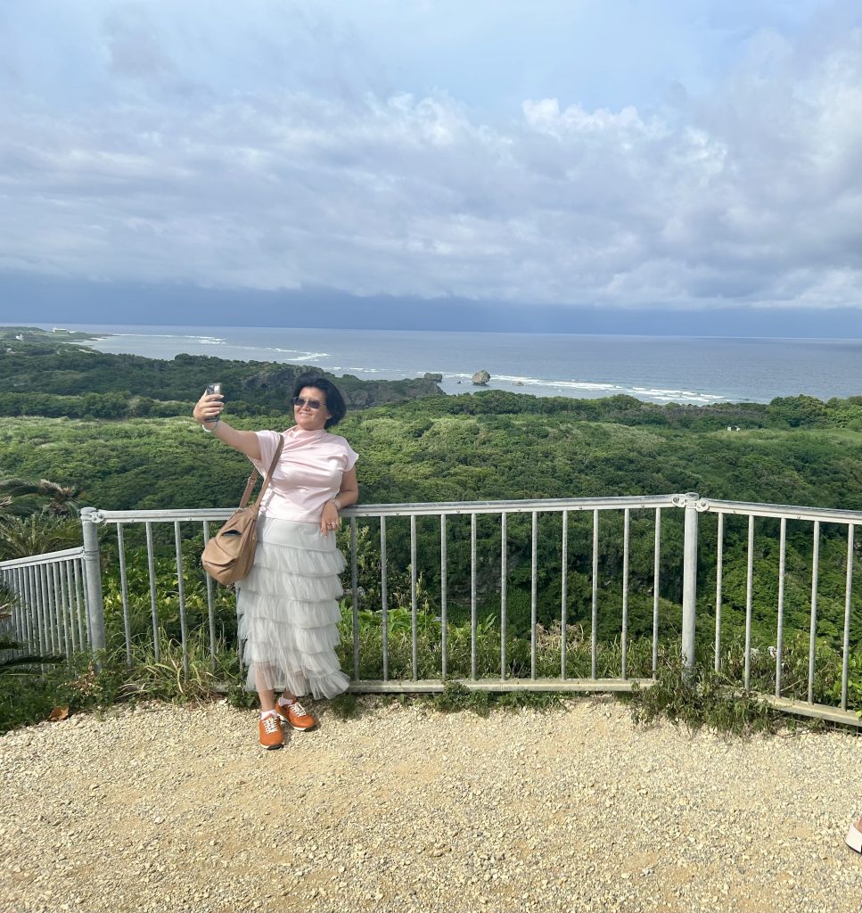 Okinawa: Performance 600JPY & Back to Hotel