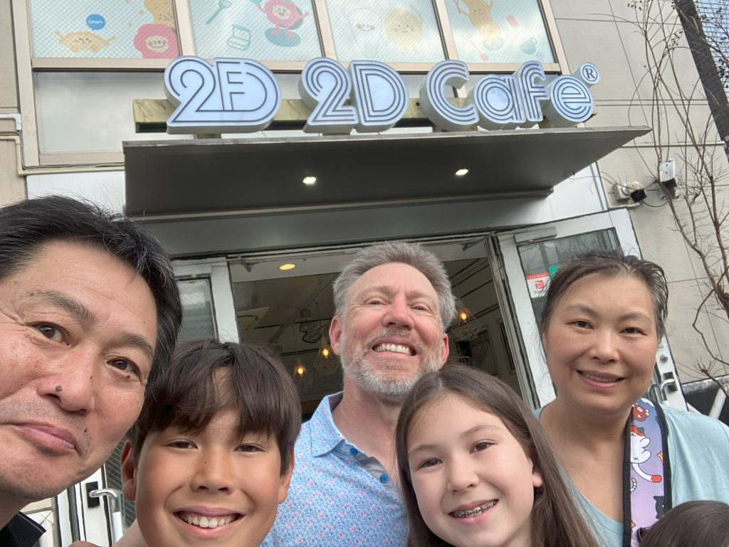 Tokyo in One Day: Pepper Parlor (Robot Cafe) & 2D Café