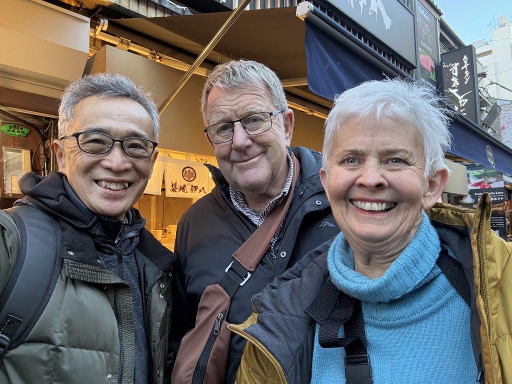 Tokyo: Observe the tuna auction & Tsukiji