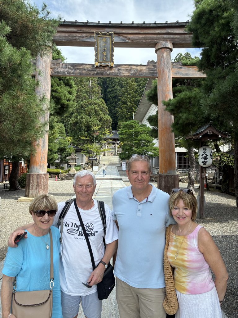 Gifu in Half a Day: Takayama Morning & Sakurayama Hachimangu